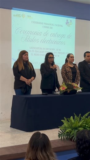 Este sábado 17 de enero de 2026, la Universidad Pedagógica Nacional, Unidad 242, llevó a cabo con gran orgullo la Ceremonia de Entrega de Títulos Electrónicos de Licenciatura, un evento significativo que reconoció el esfuerzo, la constancia y el compromiso de nuestras y nuestros egresados. | Universidad Pedagógica Nacional 242
