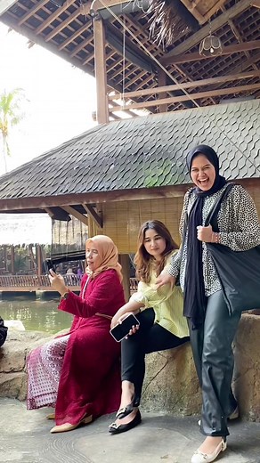 Azzura bisyir (@azzsyr)’s videos with original sound - Azzura bisyir