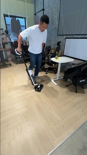 打翻醬汁不再是惡夢！乾濕兩用洗地機實測，不沾手也能讓地板亮晶晶，懶人必看！#居家整理 #懶人神器 #清潔好物 #智慧生活 #小趙閒聊