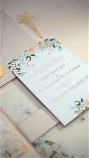 5.4K views | Glowing Accents- Acrylic Invitation Set 懶✨ Experience...