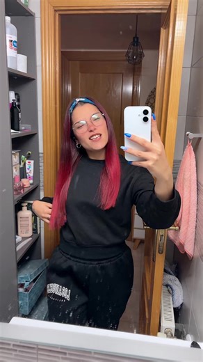 Videos de rooscaarlaa (@rooscaarlaa) con “44 - Bad Gyal & Rema”