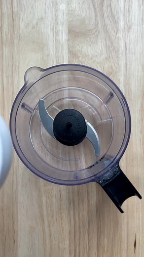 193K views · 791 reactions | Greek Yogurt Chocolate Fruit Dip—-Ingredients1 cup plain Greek yogurt full-fat or 2%, vanilla Greek also works great-1/4 cup maple syrup agave or honey-2 Tablespoons unsweetened cocoa powder-1 teaspoon vanilla extractfruit for dipping strawberries, bananas, pineapple, apple slices-Optional: crackers or pretzel | Healthy Fitness Meals | Facebook