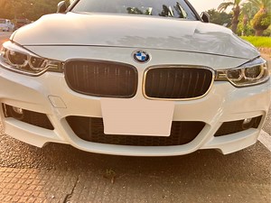 [BMW 3シリーズ セダン]【DIY】ブラックギドニーグリル交換(1/2)