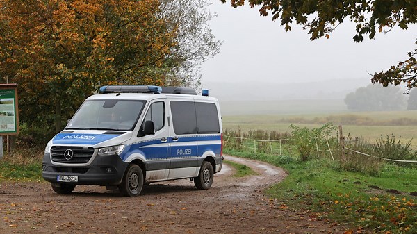 Kinderleiche im Wald bei Güstrow gefunden: Ermittler gehen von Verbrechen an Fabian aus