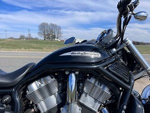 V ROD review. It took me 20 years to try it. Why I love the vrod.