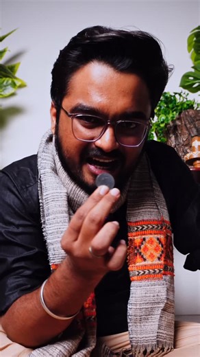 Zeel Patel on Instagram: "Are you keeping the circuit ON? ⚡ . In computer code, 0 is OFF and 1 is ON. Ancient Indian rituals knew this thousands of years ago. When we give Shagun (101, 501), we aren’t just being superstitious. We are coding our reality: . ▪️ Zero (Shunya) is the Void. It represents the end of a cycle. A full stop. ▪️ One (Srishti) is the Sun. It represents the spark of new manifestation. . The Spiritual Logic: If you give 500, you gave the Fruit. 🍎 If you give 501, you gave the