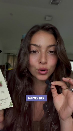 Why women CRAVE dark chocolate 😳👇🏽 It’s not mere coincidence; science has the answer… 🔬 The Serotonin Connection: #Chocolate contains compounds that boost serotonin levels in the brain. #Serotonin, often referred to as the ‘feel-good hormone,’ helps regulate mood and alleviate stress. As hormone levels fluctuate before #menstruation, serotonin levels can dip, leading to mood swings and cravings. Indulging in chocolate acts as a natural mood enhancer, bringing comfort during this time. 🍫 Mag