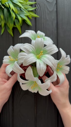 EASY Craft Idea! How to Make Lily flower from Chenille Wire DIY Pipe Cleaner Crafts