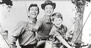 Hear Andy Griffith Sing the Surprising Lyrics To His Show’s Famous “Whistling” Theme Song