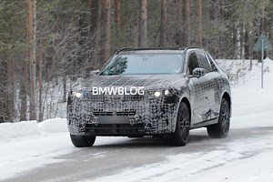 2027 BMW X5 (G65) Prototype Spied With New Door Handles, PHEV Variant