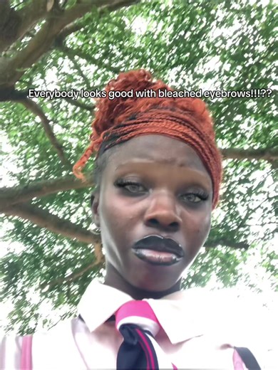 Bleached Eyebrows: The Bold New Trend to Try