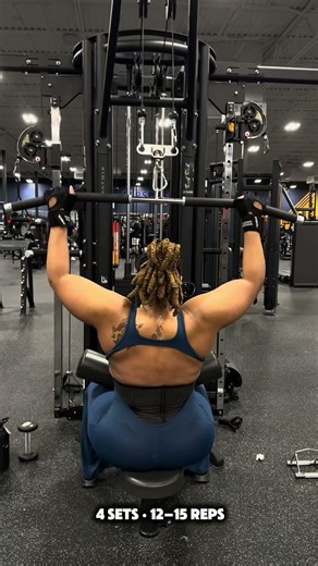 12 Week Program is Open #womenover40 #latpulldowns #backday