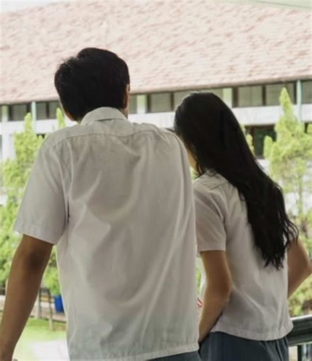 Creating Animated Chat Conversations in Alternative Universes