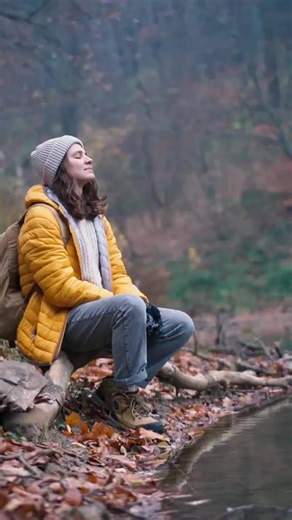 Ever felt like your emotions take the wheel before you even get a chance to react? The PAUSE system is your secret weapon to flip that script. Here's how it works: P - Pause: Stop whatever you're doing. Don't react instantly. A - Acknowledge: Notice what you're feeling without judgment. U - Understand: Ask yourself, why am I feeling this way? S - Slow down: Take a deep breath, reset your mind. E - Engage: Respond thoughtfully, not impulsively. Mastering this simple system doesn't just keep you c