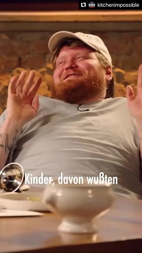 KITCHEN IMPOSSIBLE REPLAY Eine Kitchen Folge mit viel 🤣 und ❤️ - Ein wunderbares Wiedersehen mit @healthyboyband und @pepssch 😍 ➡️ Morgen um 20:15 Uhr @vox #kitchenimpossible #replay #wiederholung | Tim Mälzer