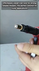 Tool demo: Flawless thread installation on sheet metal.