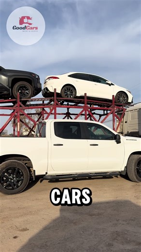 Último lotesito de autos del 2025 que entra a Bolivia 🇧🇴 Iniciando el 2026 con pie derecho! Si deseas importar un vehículo escríbeme al 61009808 #importaciones #GoodCars #ClientesFelices #entregadeautos #autos