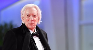 Donald Sutherland, renowned for roles in 'MAS*H,' 'Ordinary People,' and 'The Hunger Games,' dies at 88 | Al Bawaba