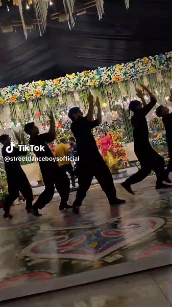 Explore Street Dance and Breakdance Styles Worldwide