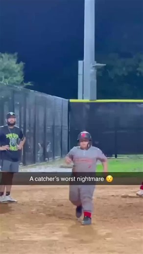 SportsCenter on Instagram: "Kid at the end couldn’t believe it 😯 @sportscenternext (via @ian_bobadilla2)"