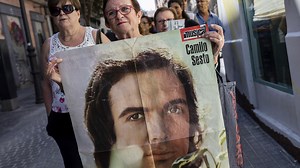 Fans honor musical legacy of late Spanish singer Camilo Sesto