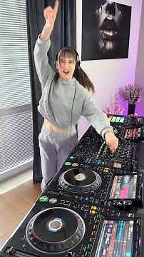 DJ Gabi aka Gabsta 💥 Tech House MIx For The Weekend 🔊💃