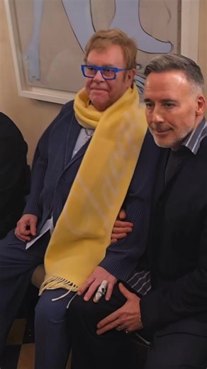 Elton John and David Furnish Attend Jacquemus Show at Paris Fashion Week Elton John was seen attending the Jacquemus Fall/Winter 2026–2027 fashion show during the final day of Paris Men’s Fashion Week on January 25, 2026, seated in the front row alongside his husband, David Furnish. The show, titled “Le Palmier,” took place at the Musée National Picasso-Paris and marked the closing presentation of the men’s fashion week schedule. Their presence attracted attention from fashion and entertainment 