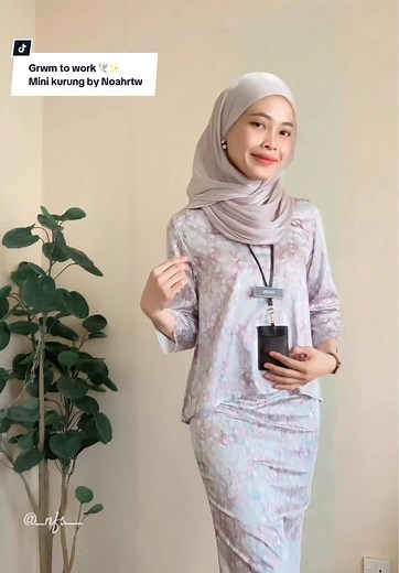 Kecantikan Baju Kurung untuk Kerja Hari Ini