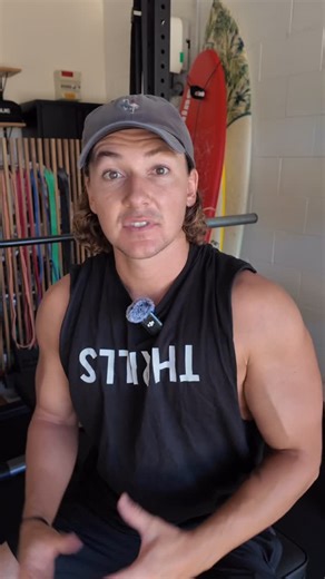 How to do Bench Press without using your chest… 🤫 You shoulders will NOT thank you later To learn how to bench press good and do other stuff good too, download the VVilson Training app via the link in bio 😉 3 Day Trial, cancel anytime 🤌🏽 #satire #dontdothis #workout | VVilson Training