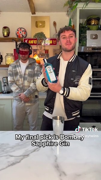 Making a drink but we don’t know what the person before put in (Part 7) #fyp #twins #challenge