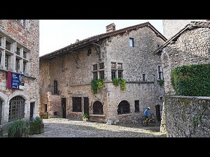pérouges découvertes de sa cité médievale