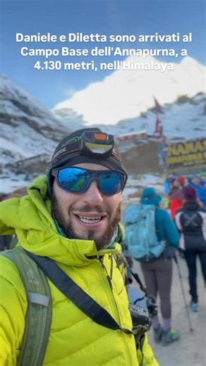 Dal cuore dei Castelli Romani alle vette dell’Himalaya, in Nepal 💙 Oggi Diletta e Daniele di Trek Mood hanno raggiunto il Campo Base dell’Annapurna, a 4.130 metri di altitudine, insieme a Bruno e Giulia, altri due escursionisti dei Castelli Romani. Un sogno realizzato tra silenzio, neve e maestosità. 🌍 “La vetta più alta è sempre quella che si raggiunge dentro di sé" 📍 Nepal – Santuario dell’Annapurna 📸 #CastelliRomani #AnnapurnaBaseCamp #TrekMood #Nepal2025 #Himalaya #nepal #CastelliNotizie