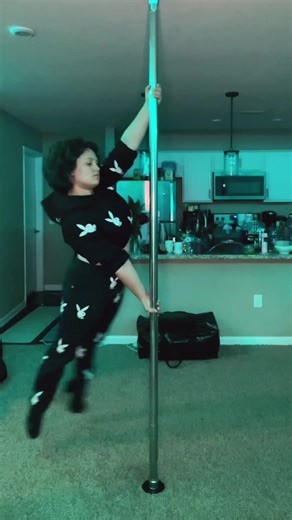 This scratches my brain just right #lgbt #fandom #bisexual #dance #fyp | dance