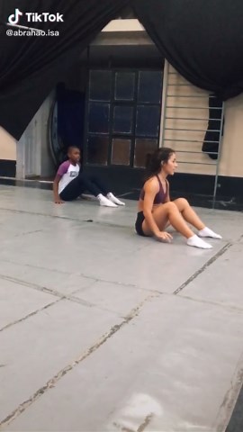 Dynamic Jazz Dance Movements Tutorial