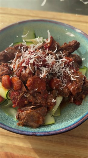 Delicious Slow Cooker Beef Ragu Recipe