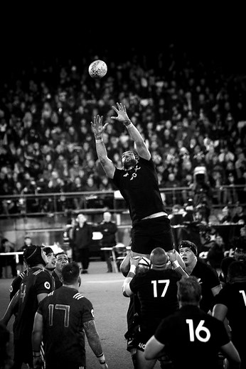 "Legacy - What the All Blacks can teach us about the business of life" by James Kerr - Edmond Chan