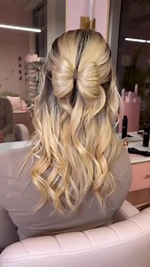 Try this bow half-up hairstyle 🎀 Braid Balm gives you extra grip, a sleek finish, and zero frizz — perfect for gifting season 😉 | Beachwaver Co.