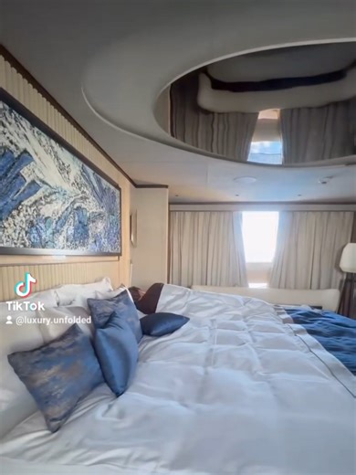 Incredible yatch 👀 #megayacht #vacationtime #travel #millionairemindsets #yatchlife