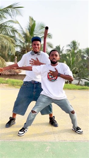 Hands Up if You're from Ghana!