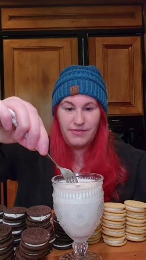 Oreos & Milk Mukbang #mukbang #eatingshow #foodshorts #oreo #cookies #dessert #bigbites