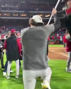 9.4K views · 579 reactions | That's one small step for the NL. That's one giant leap for the WS | Atlanta Braves Chop Live | Facebook