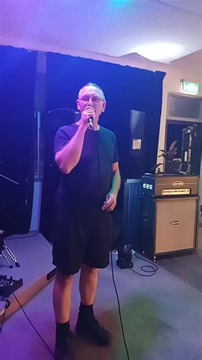 Goi Brad | Broadwater Hotel