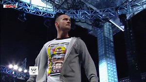 CM朋克 现场演唱出场 2013WM29 Cult_Of_Personality