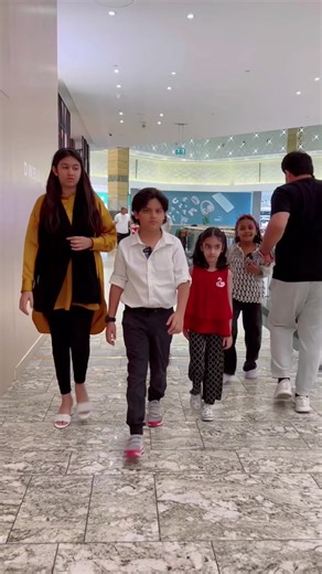 Musa Tanveer: Fun Family Moments in Dubai