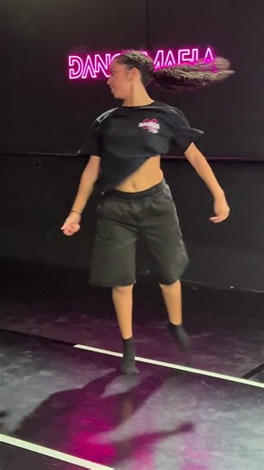 Reacting to My Acapella Dance Choreography