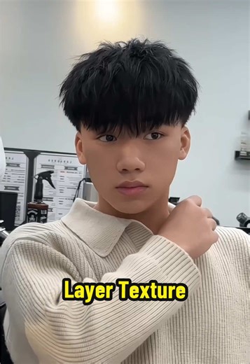Layer Texture và Taper Fade cho Khuôn Mặt Trái Xoan
