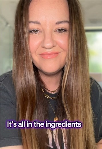 Yep 45 and never had Botox, fillers or extensions. When they say check your ingredients, check your ingredients. Most cosmetic brands use chemicals so harsh they completely mess with your hormones and have cancer causing properties attached to them. I wish I knew this in my 20s and 30s because I would have steered cleared of most brands found in ‘The Stores’. Just because you can buy it in Australia does not mean it’s safe. It’s so far from the truth. #lowtox #lowtoxliving #safeproducts #protect