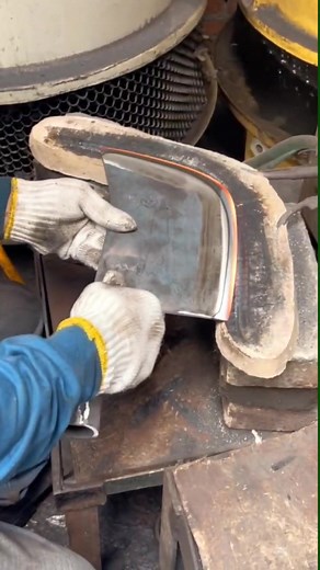 Metalworking Techniques: Welding Curved Metal Pieces