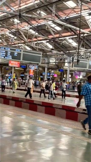 📍Chhatrapati Shivaji Maharaj Terminus (CST),Mumbai ❤️#exploremumbai #mumbaivlog #trending #minivlog