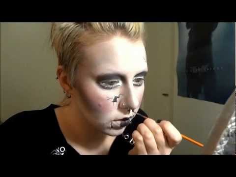 Broken Creepy Porcelain Doll Halloween Makeup Tutorial